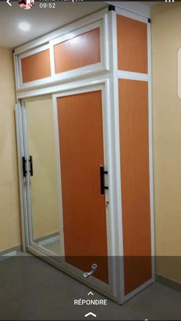 Porte coulissante aluminium & panneaux